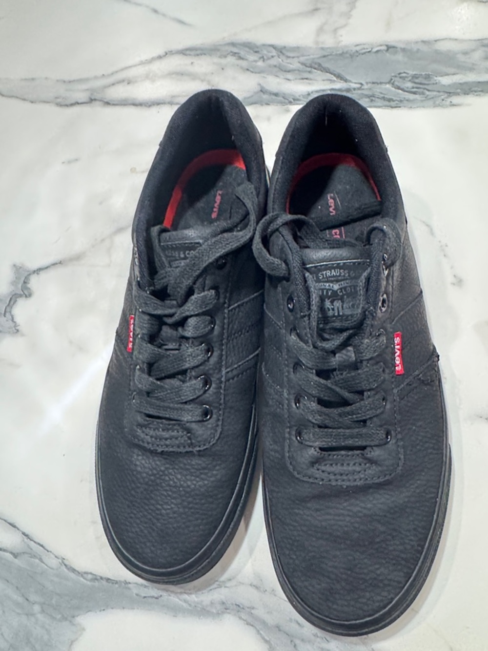 Levi's Men's Black Low-Top Sneakers with Red Accents